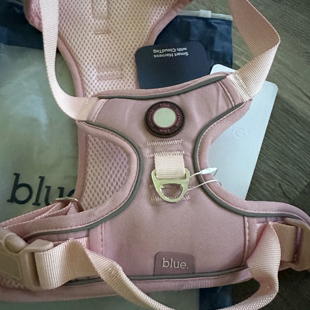 New Blue. Pink Smart Harness with CloudTag XL - Picture 2 of 7